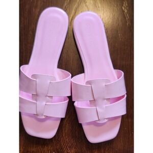 NWOT Bamboo Pink Patent Flat Sandals Women's Size 7